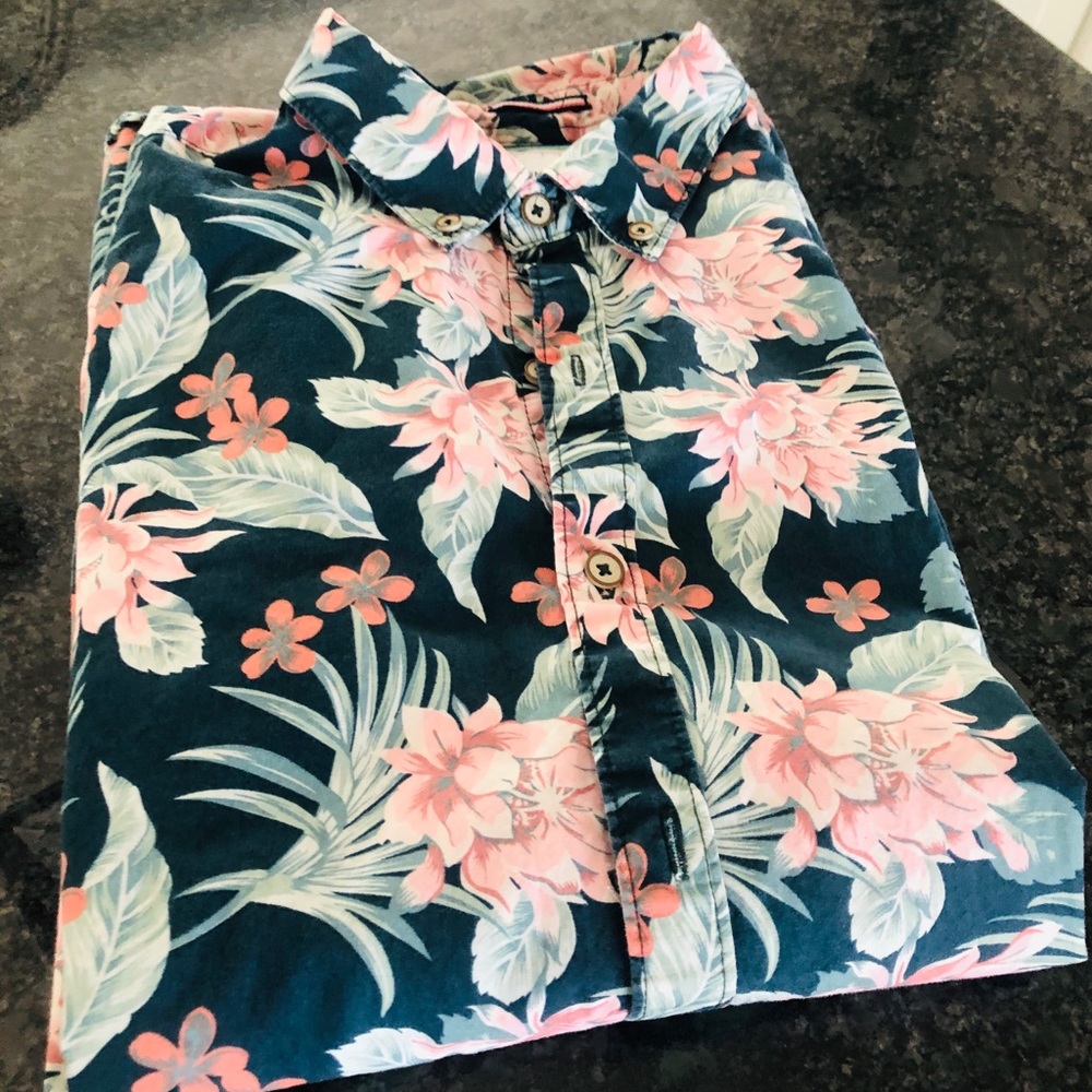 Peony short sleeve button down shirt